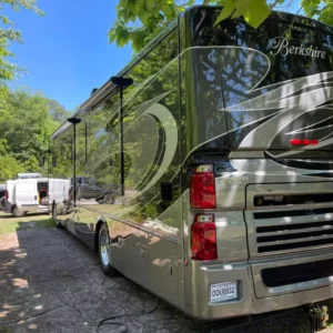 Trust professionals for top-quality mobile RV detailing services