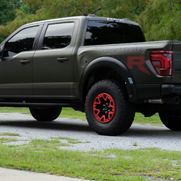 Ford Raptor-Vo-11